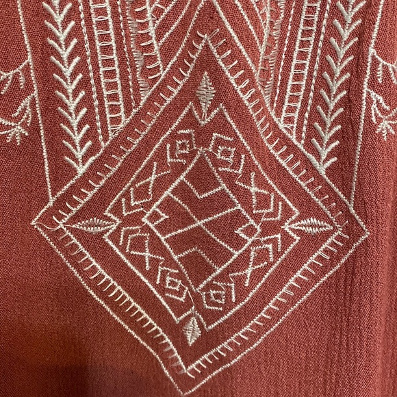 Charlotte Russe oversized open shoulder SW burnt Orange blouse. Size Medium - Picture 7 of 10